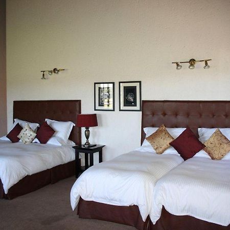 Safari Club Sa Hotel Kempton Park Phòng bức ảnh