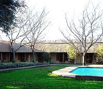 Safari Club Sa Hotel Kempton Park Ngoại thất bức ảnh