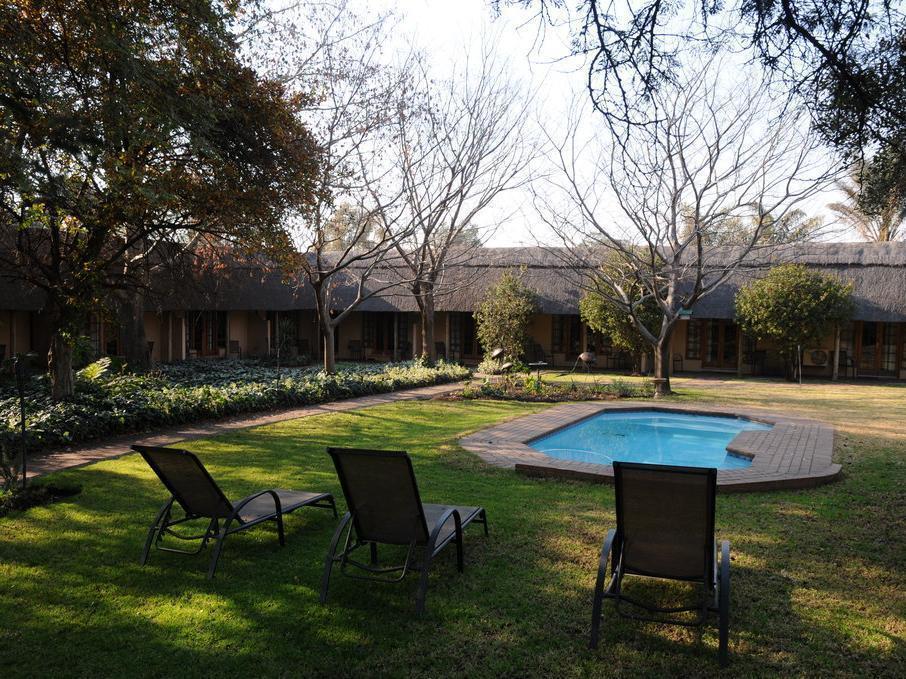 Safari Club Sa Hotel Kempton Park Ngoại thất bức ảnh